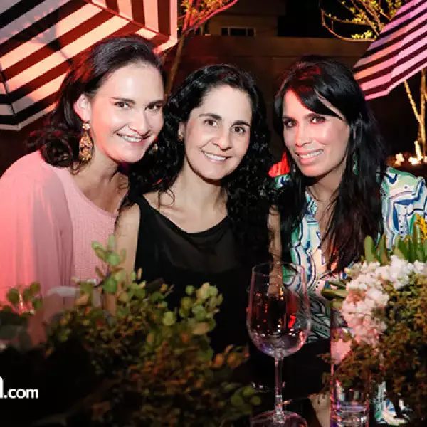 Adriana Vargas, Karla Abud y Claudia Reta