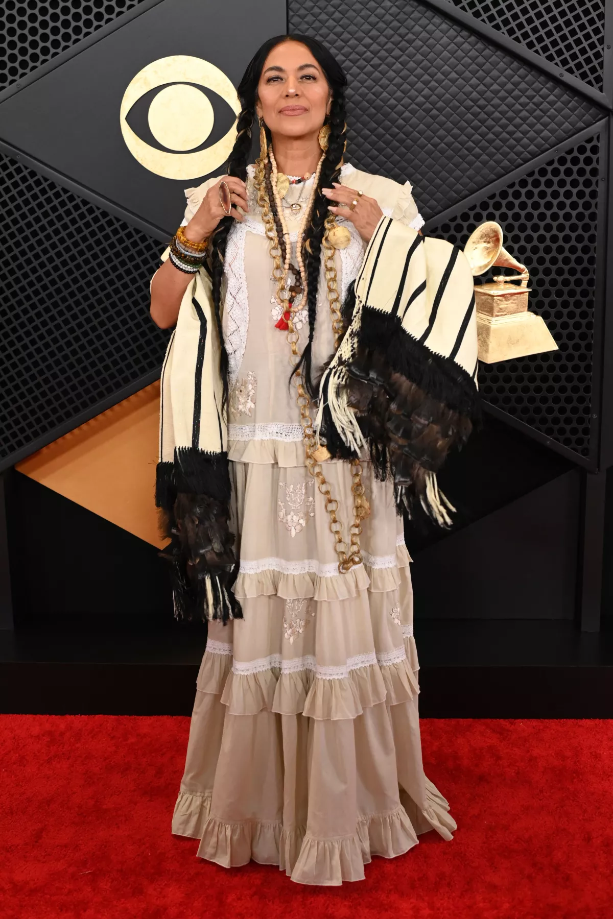 Todos los looks de las celebridades en los Grammys 2024