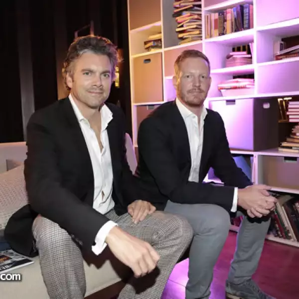 Hugo Van Bell,Andrew Scoular