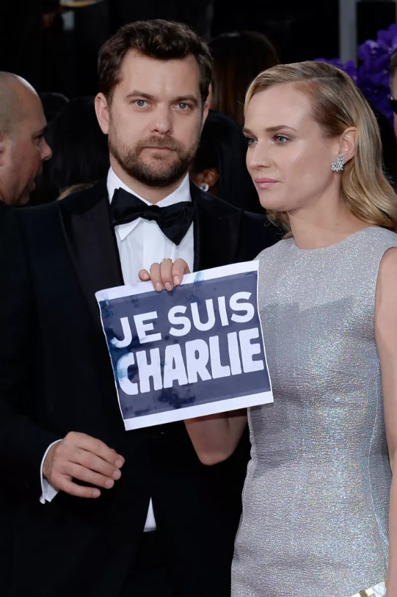 Actores como George Clooney, Kathy Bates y Joshua Jackson aprovecharon la entrega de premios para apoyar la campaña mediática que comenzó a raíz de los recientes sucesos en París.