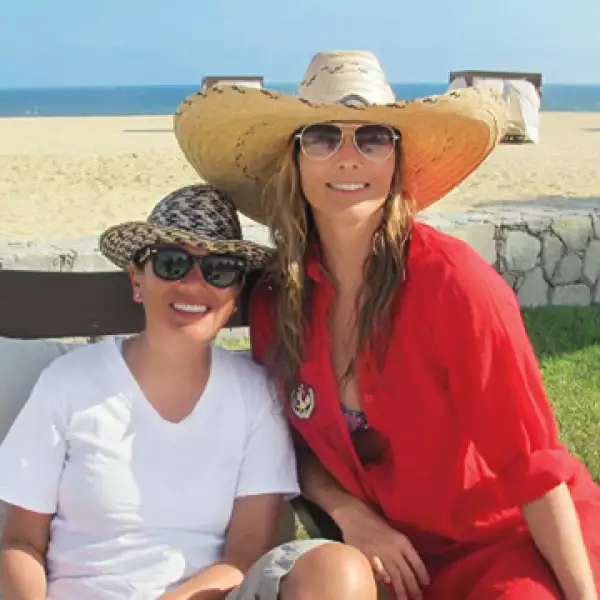 Yolanda Andrade y Montserrat Oliver.