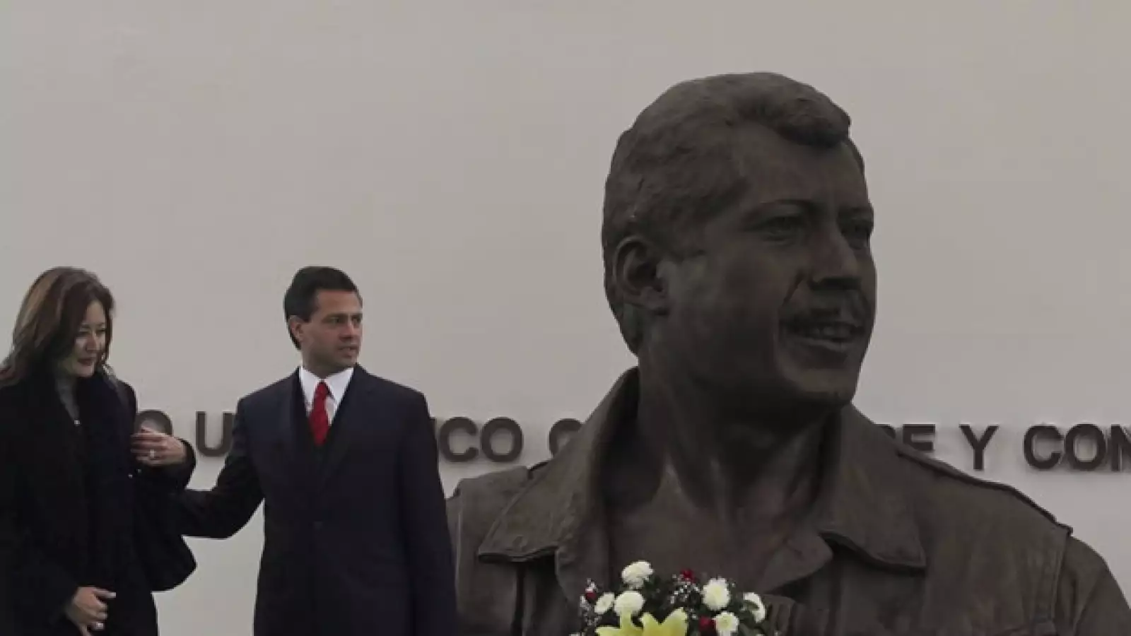 En la ceremonia, Coldwell comparó a Peña Nieto con Colosio