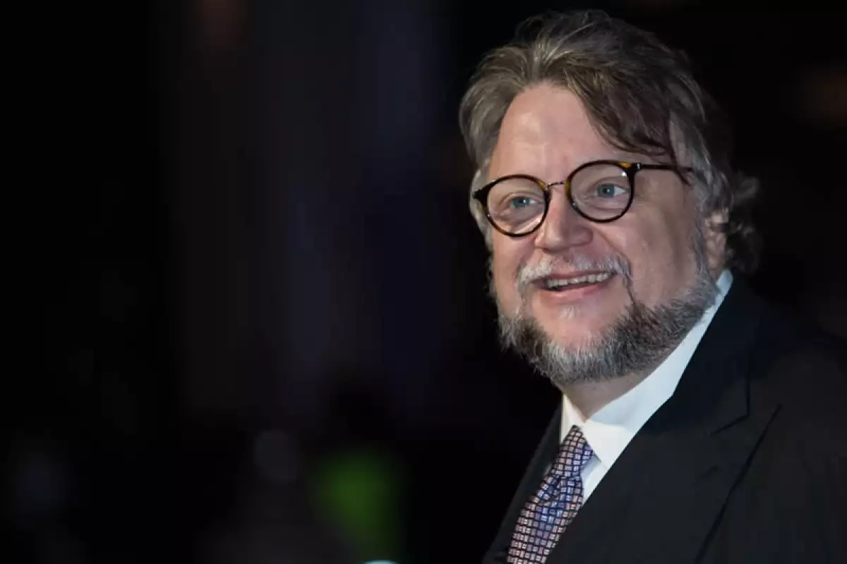 Del Toro.