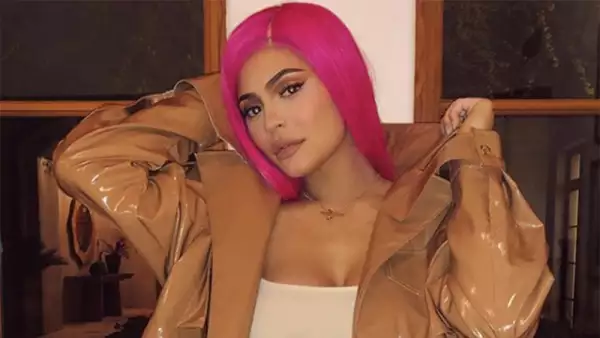 Kylie Jenner nuevo look