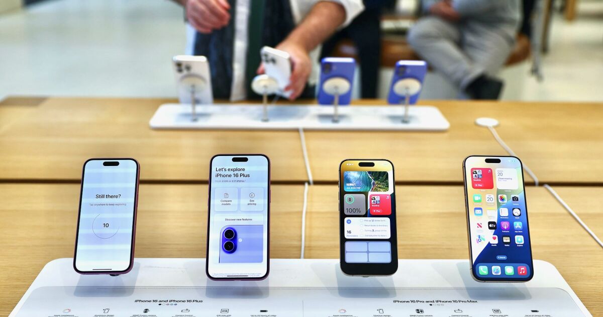 ADIÓS CELULARES BARATOS: CAEN VENTAS 12% POR CRISIS DE CHIPS