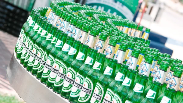 botellas de Heineken