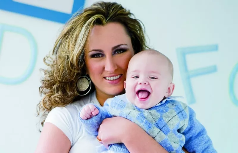 La nueva socia de la línea de blancos bordados CIAN Linens nos presenta a su bebé, de 10 meses, quien lleva el nombre de Rodolfo.