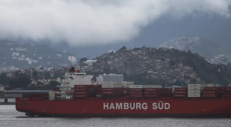 Las importaciones de Brasil fueron menos que sus exportaciones en marzo, dándole un alivio a la economía de la nación.