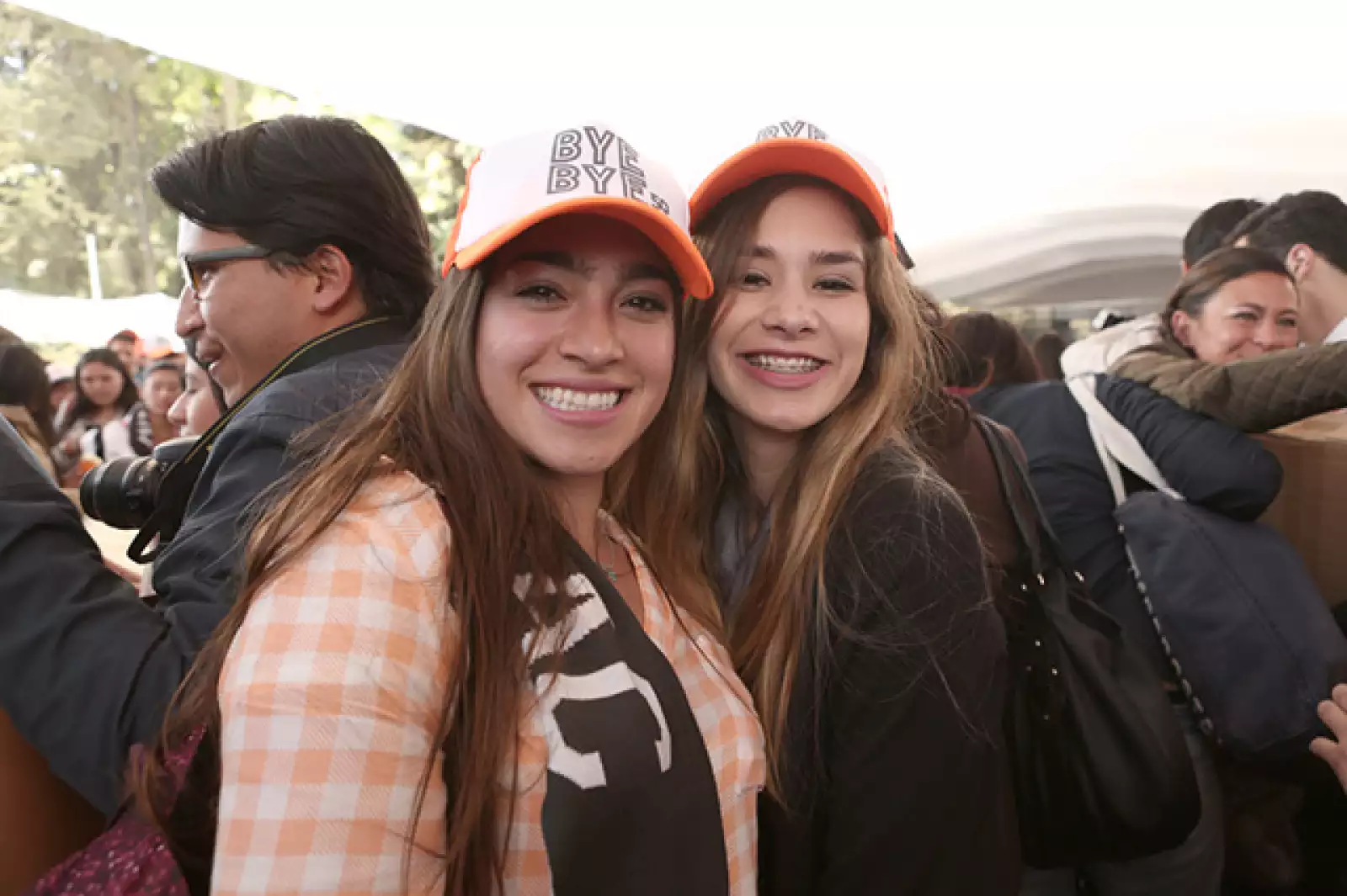 Mariana Marrón y Mireya Valdes