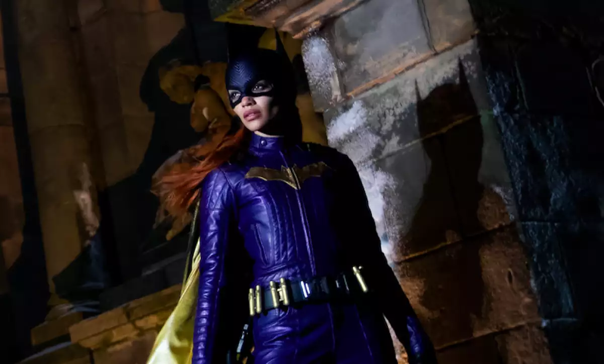 warner-cancela-batgirl