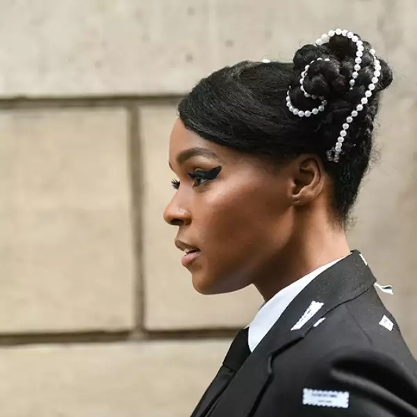 Street style, Fall Winter 2019, Paris Fashion Week, France - 03 Mar 2019