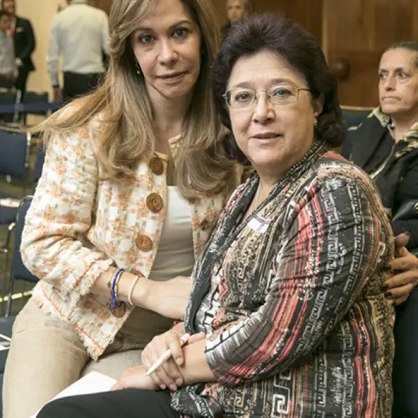 Edna Alcudia y Verónica Cosío