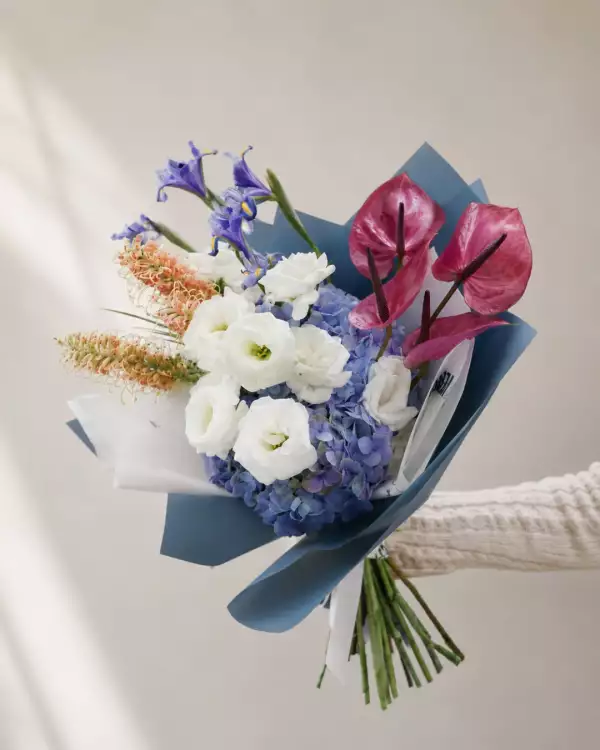 A bouquet made to stand out!.jpg