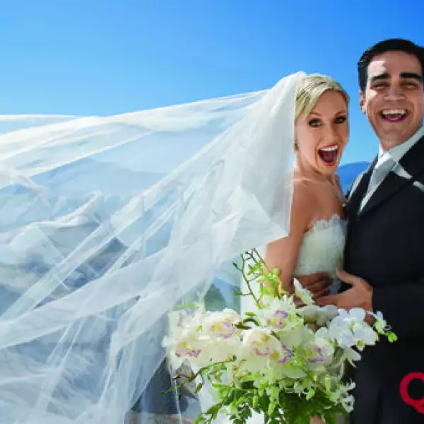 Sofía Covarrubias, Sergio Ayuzo