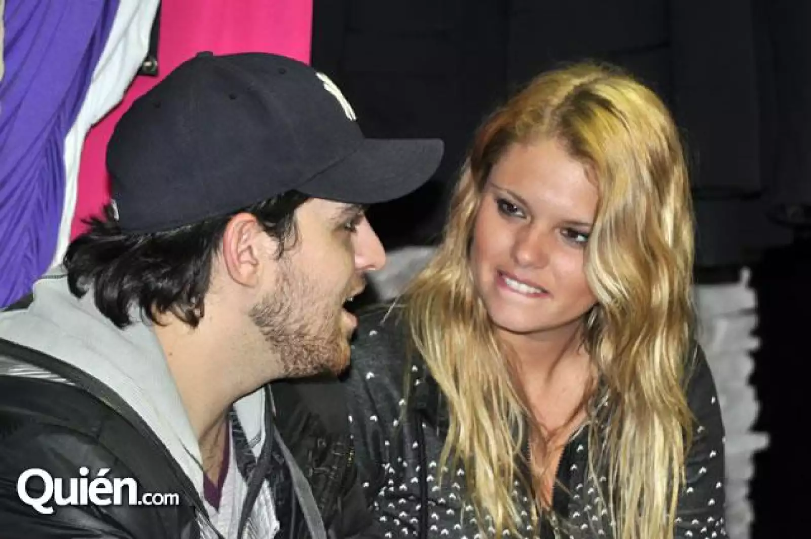 Venta nocturna en 8 Store by Jack Daniels