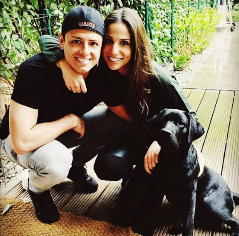 Javier Hernández y Lucía Villalon llevan más de un año juntos.