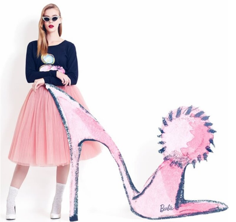 La firma mexicana lanzó su colección basada en Barbie. La colección es clásica y elegante sin perder de vista el lado divertido de Barbie.