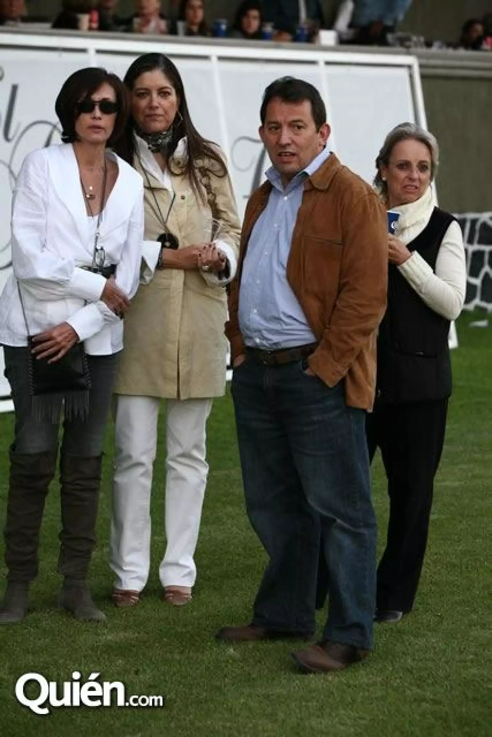 Claudia Azpiri,Marcela Aguilar,Juan Gutiérrez,Gabriela Gutiérrez