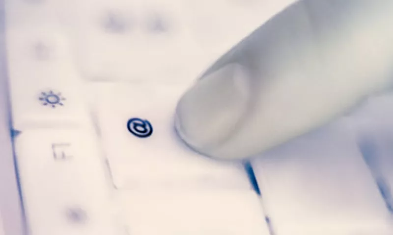 BCG explicó que en octubre de 2010 Internet contribuyó con 100,000 millones de libras a la economía de Reino Unido. (Foto: Thinkstock)