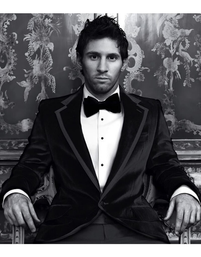 Lionel Messi fue fotografiado por Domenico Dolce para el libro Dolce & Gabbana.
