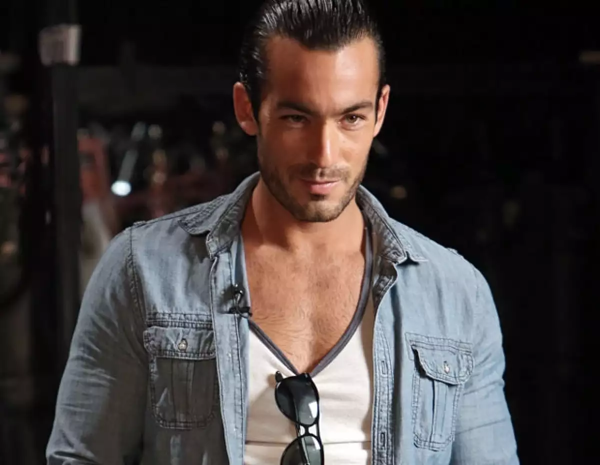 El cantante y actor nos comparte sus canciones favoritas y nos dice por qué son tan importantes en su vida.
