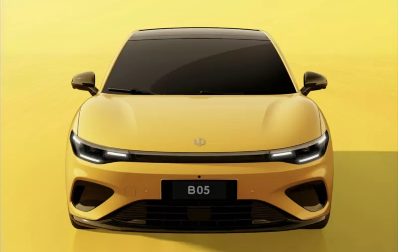 GM importa, Ford aprende y Stellantis se casa con una marca china: así va la batalla por los eléctricos