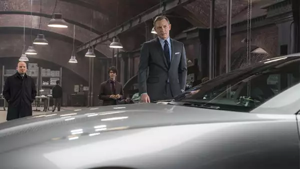Daniel Craig