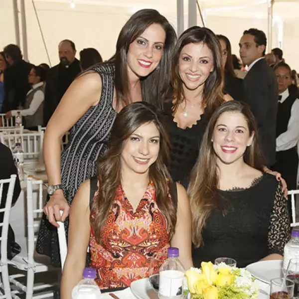Mariel Tamer,Katia Tamer,Cristina Carreón,Andrea Colín