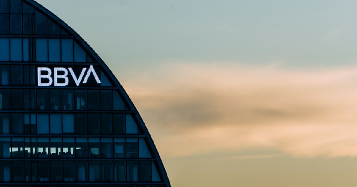 BBVA reports 6,000 accounts in negative balance and rules out legal action BBVA reports 6,000 accounts in negative balance and rules out legal action