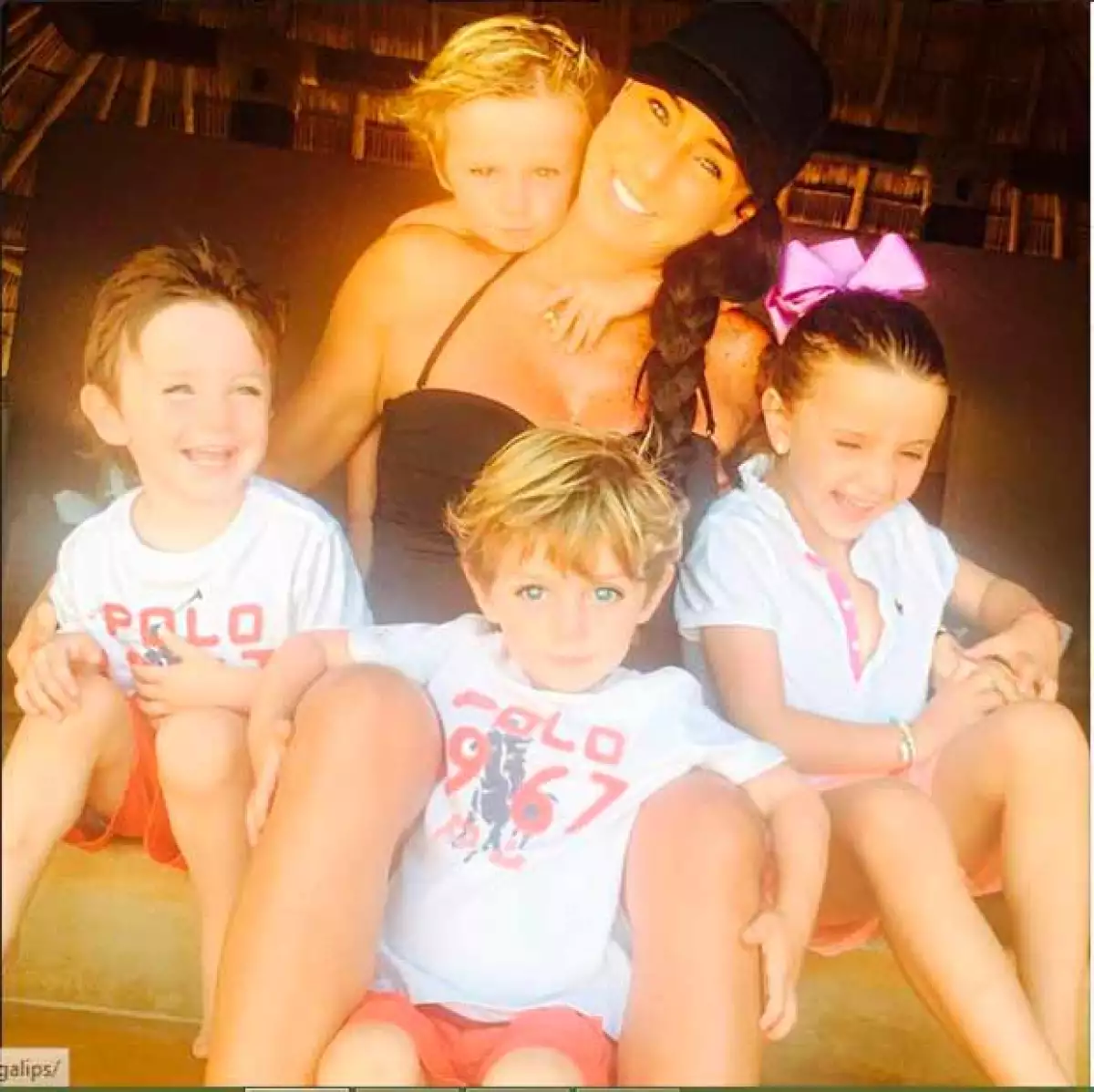 Hace algunos días compartió la alegría de convertirse pronto en madre, además de festejar el 10 de mayo en compañía de su familia.