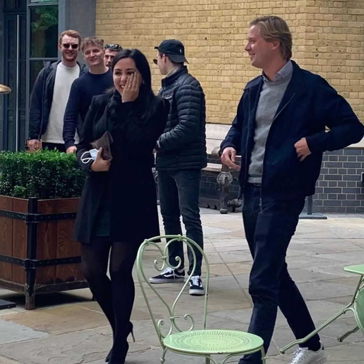 Hanna Jaff y Casey Larsen