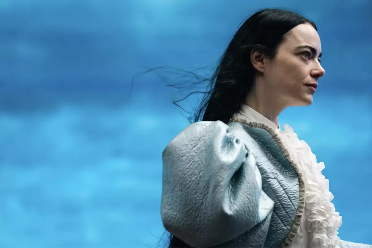 Emma Stone es Bella Baxter en Poor Things