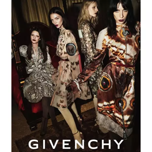 También formó parte de la campaña publicitaria de Givenchy.