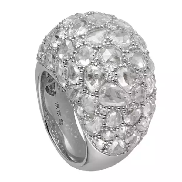 Este método fue muy practicado por los hindúes; tiene una base plana y una corona integrada por facetas triangulares que se levantan para formar un punto.