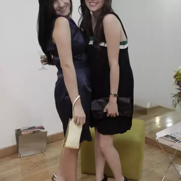 Maricarmen Cossío,Leticia Flores