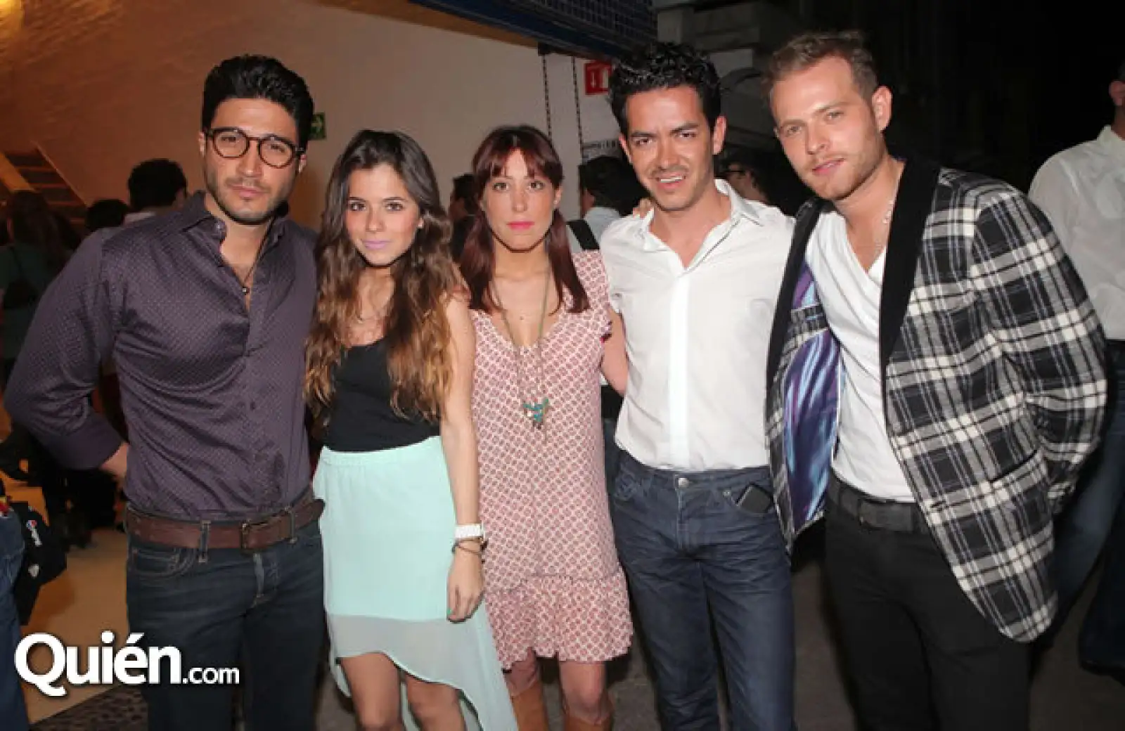Alex Esparza, Karina Torres, Regina Cinta, Manolo Caro y Luis Ernesto Franco.