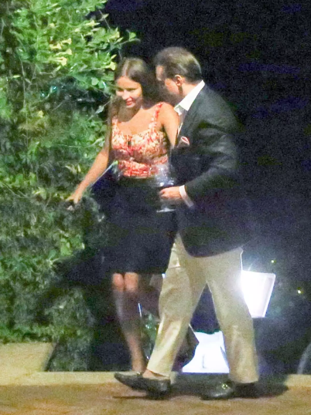 La pareja ha sido captada en varias ocasiones, se habla de la relación más estable del intérprete desde su separación de Aracely Arámbula.