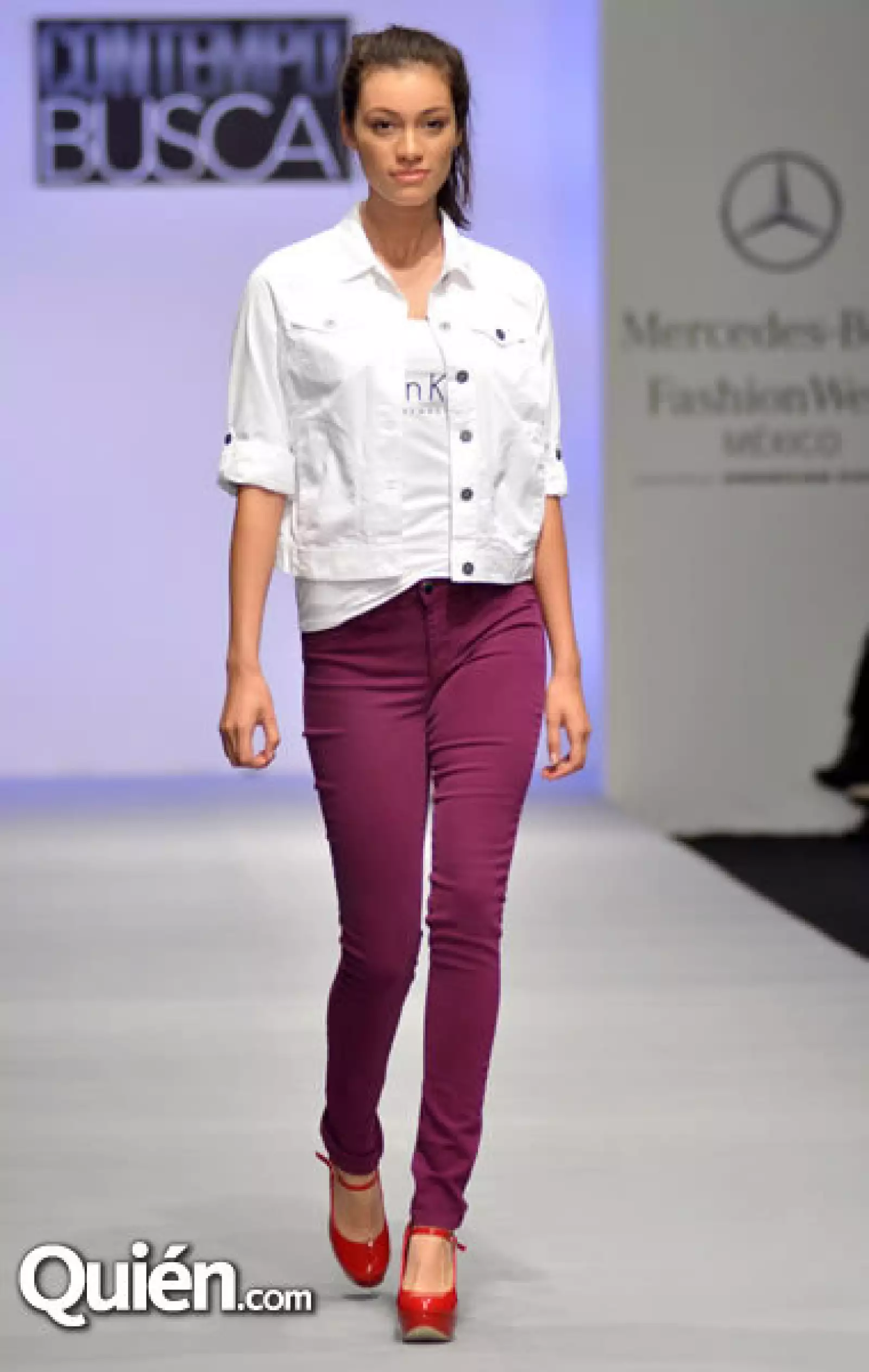 Pasarela Contempo