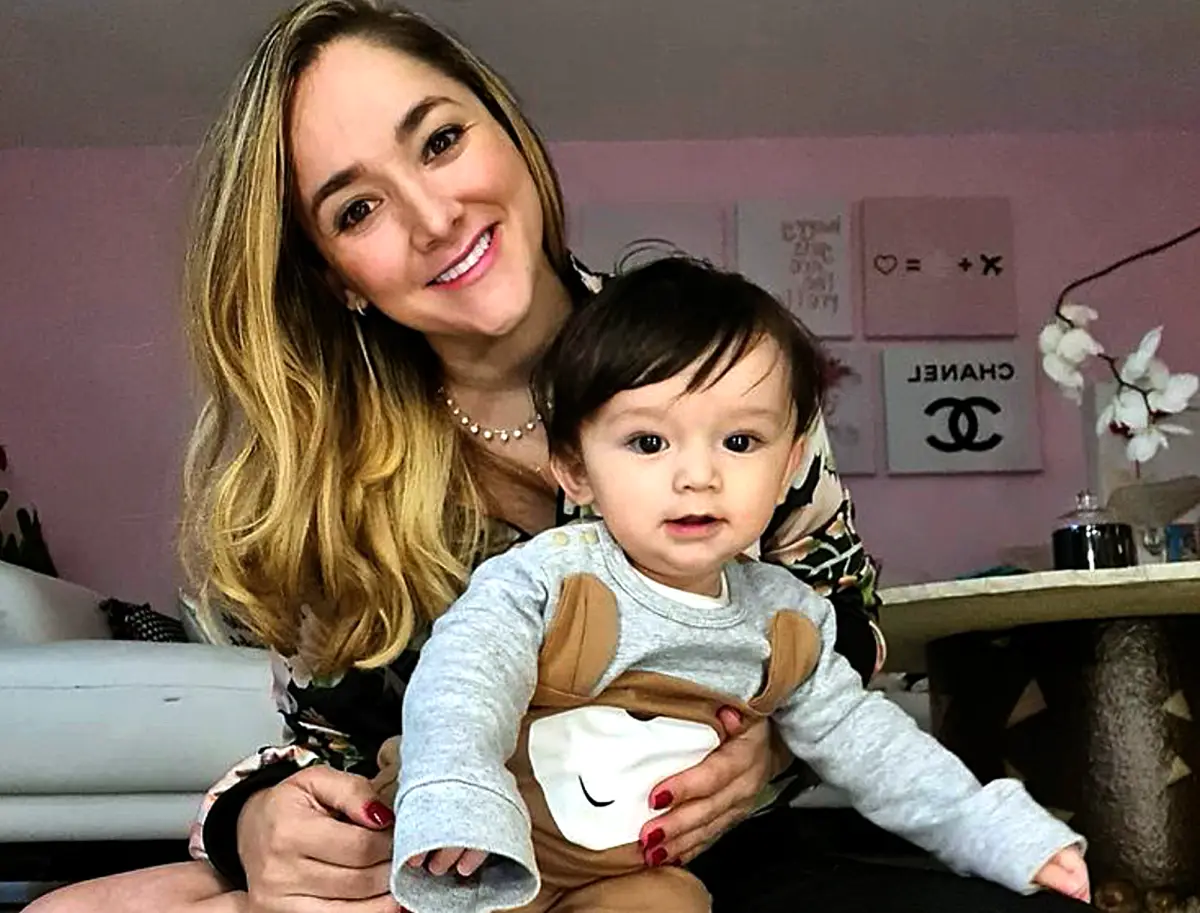 Sherlyn y su hijo André