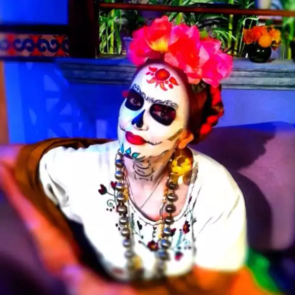 ¿Quién es? La conductora Andrea Legarreta.