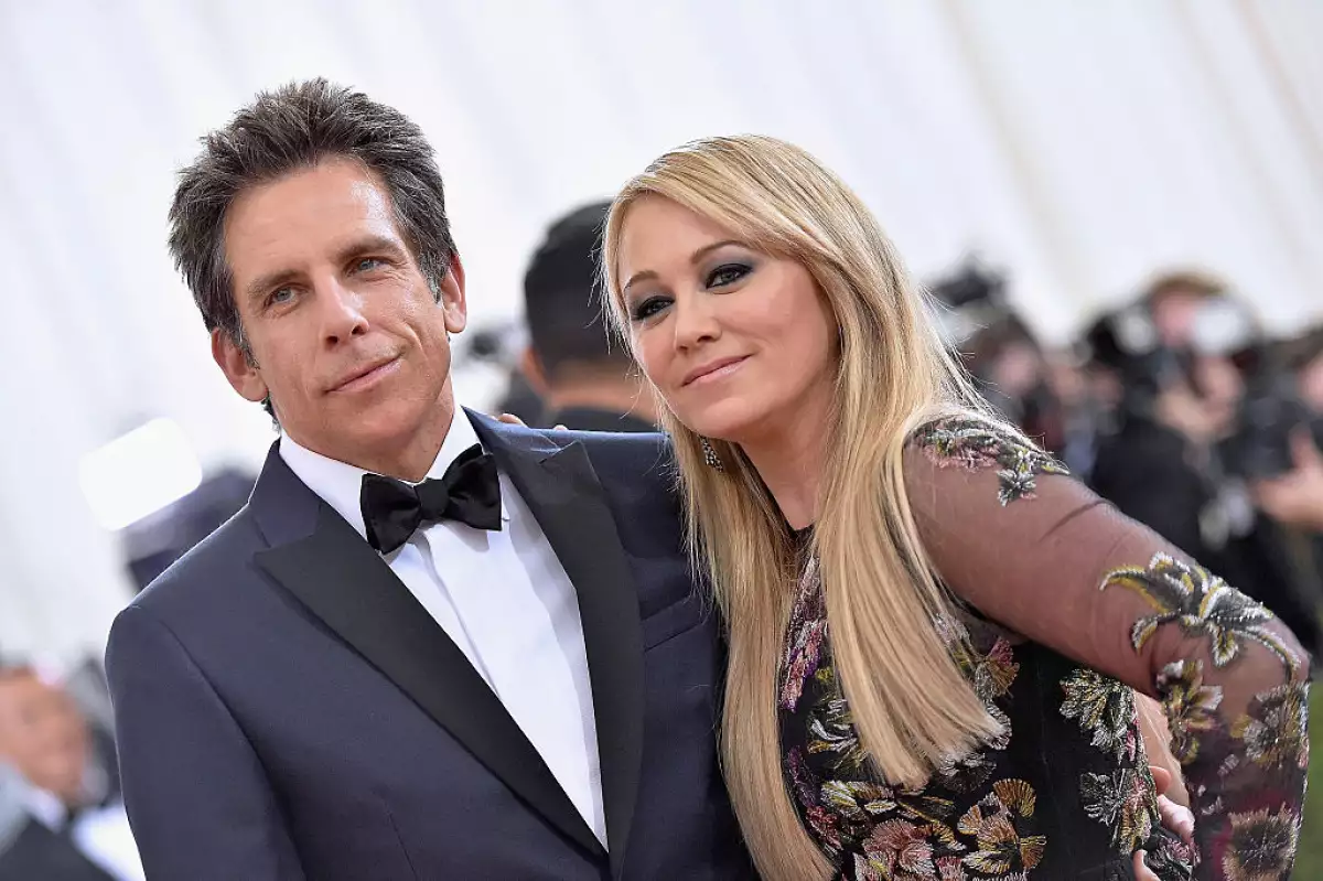 Ben Stiller y Christine Taylor en Met Gala