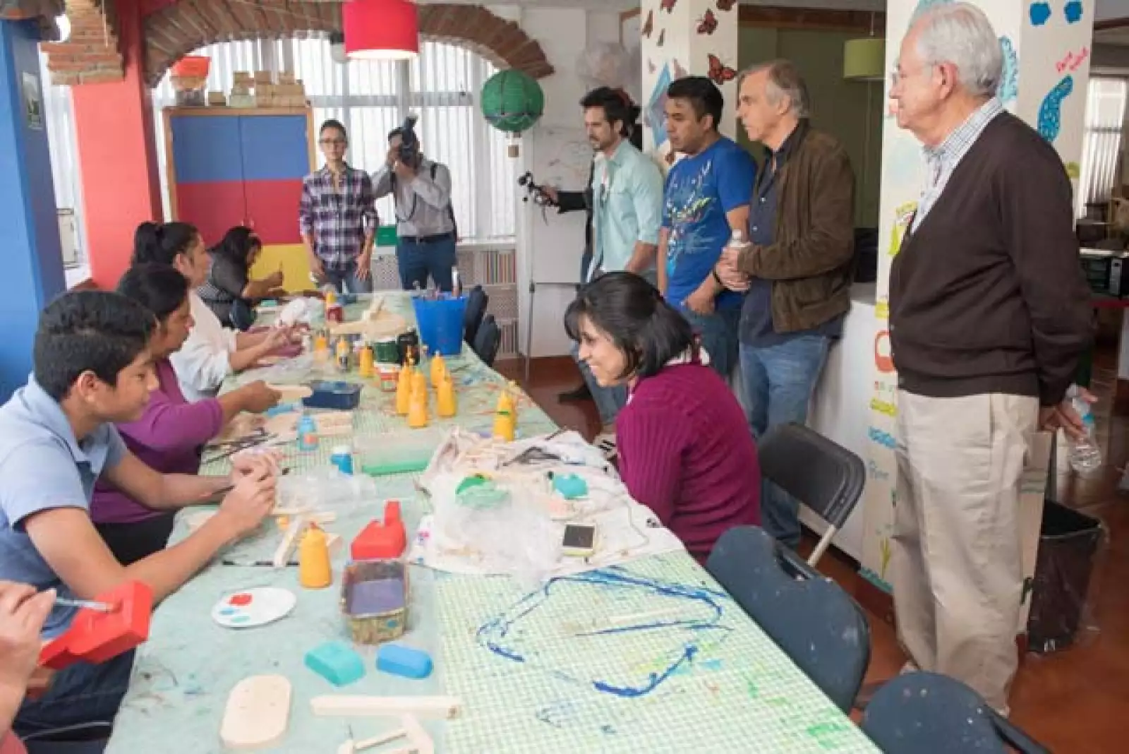 Visita de Paco Arango a la Casa de la Amistad