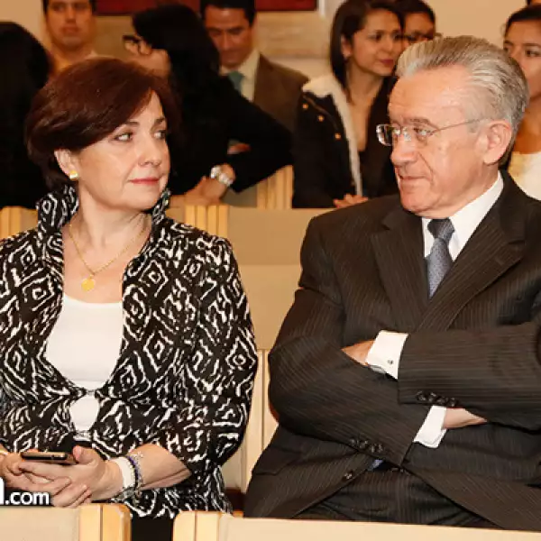 Josefina Careaga y Jorge Familiar