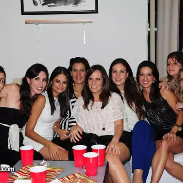 General amigas Sofía Urrea