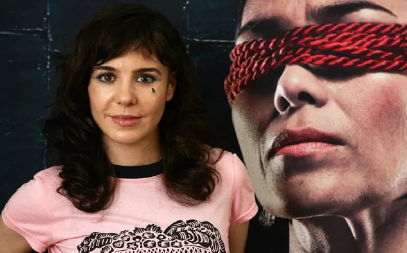 La conductora del programa "Animal Nocturno" da vida a Brenda Yamilé, una mujer desquiciada en la segunda temporada de la serie Capadocia.