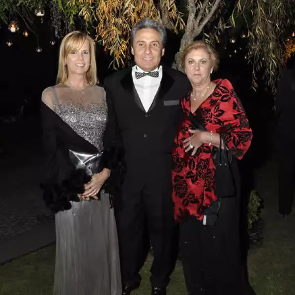 Isabel González,Federico Álvarez y Maru Dosal