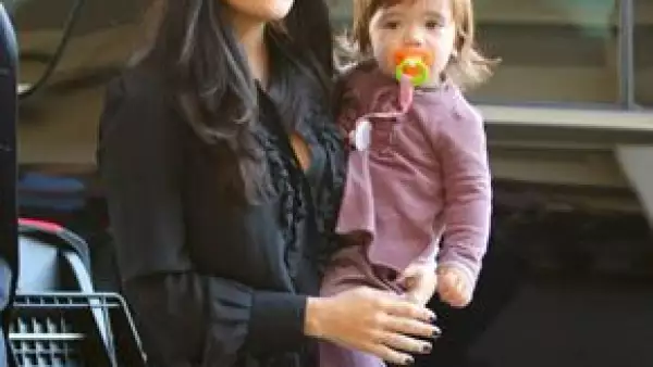 La hija que Salma Hayek tiene con Francois-Henri Pinault, su ahora esposo, tiene asegurado su futuro ya que por derecho recibirá un tercio de la fortuna de la familia Pinault.