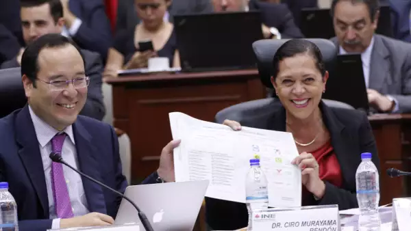 ciro murayama y adriana favela.jpeg