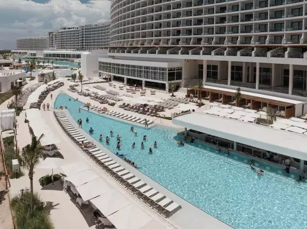 AVA Resort Cancún hotel All Inclusive a 10 minutos del Aeropuerto Internacional de Cancún