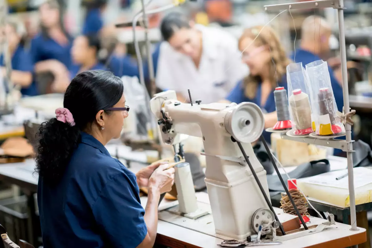 Sin impuestos y contrabando: Así Shein afecta a la industria textil de México